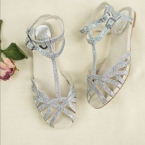 Joyfolie | Elaxi Sandals In Silver | 8.5